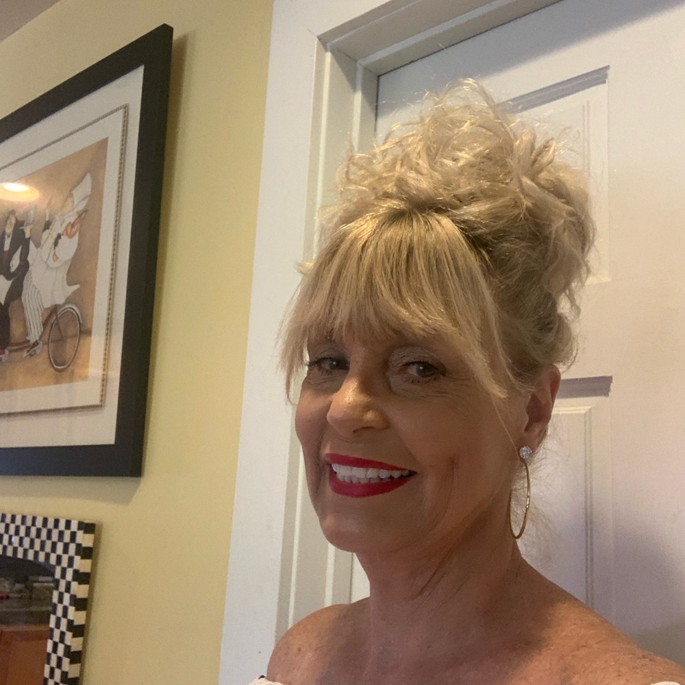 Meet your Posher, Patricia